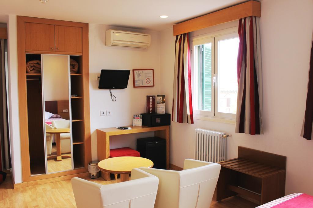 Hotel Amic Colon Палма де Майорка Екстериор снимка