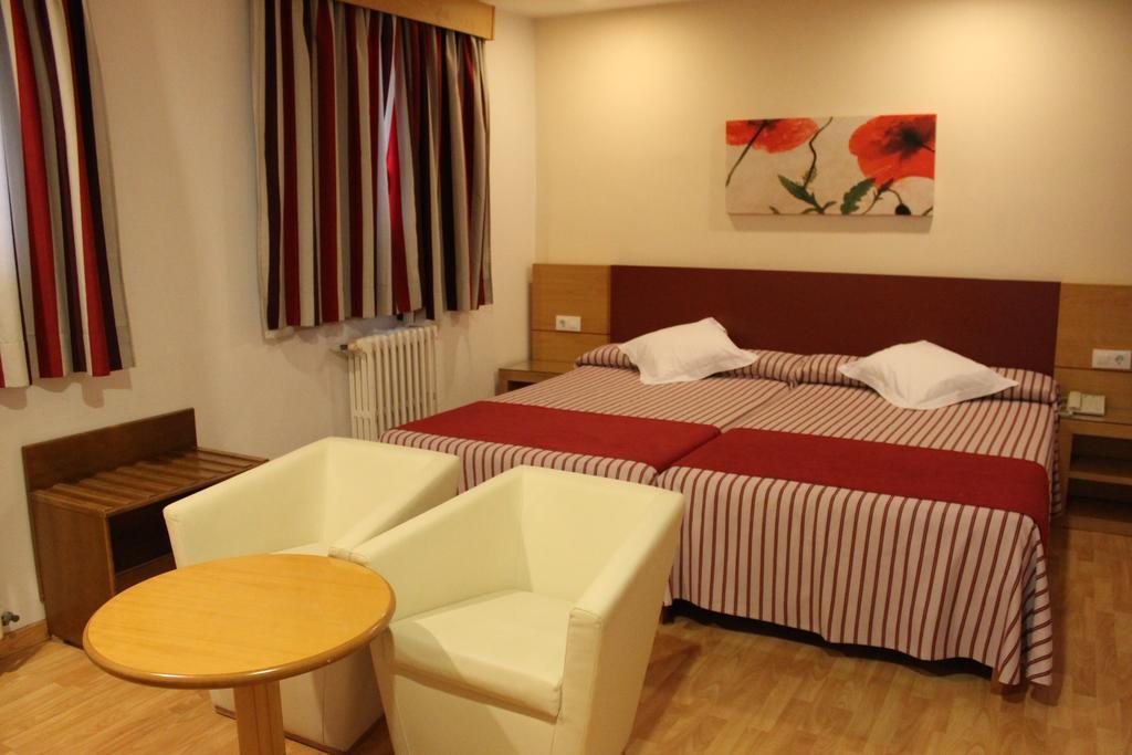 Hotel Amic Colon Палма де Майорка Екстериор снимка