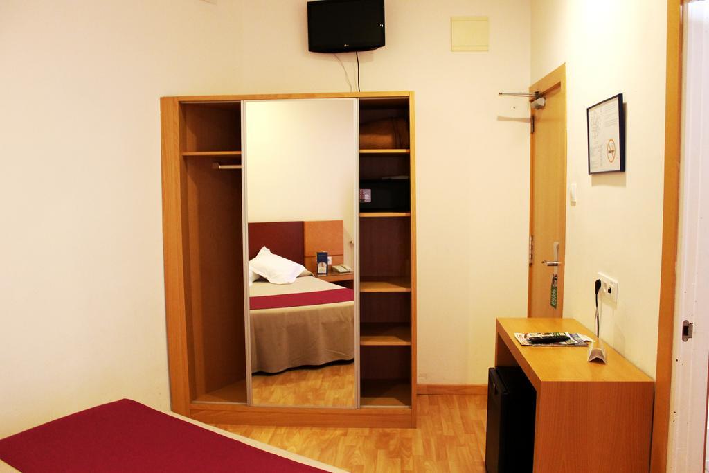 Hotel Amic Colon Палма де Майорка Екстериор снимка