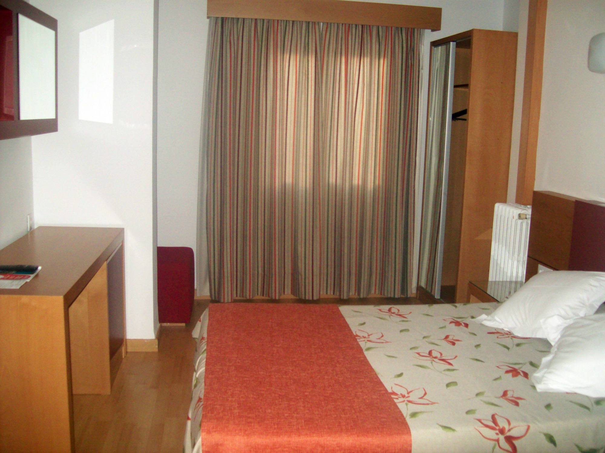 Hotel Amic Colon Палма де Майорка Екстериор снимка