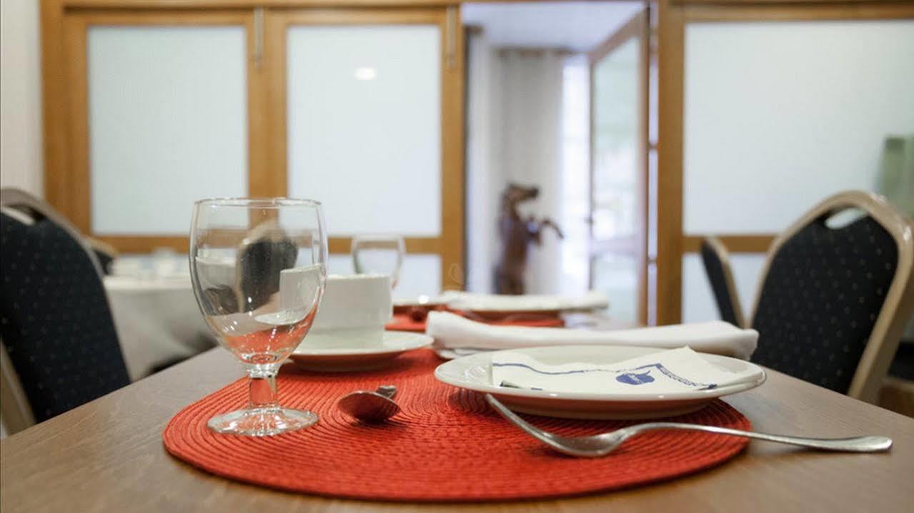 Hotel Amic Colon Палма де Майорка Екстериор снимка